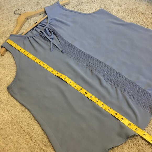 Vintage le chateau Canadian Made Pale Lavender Tie Up Crochet Lace Tank - Picture 14 of 14